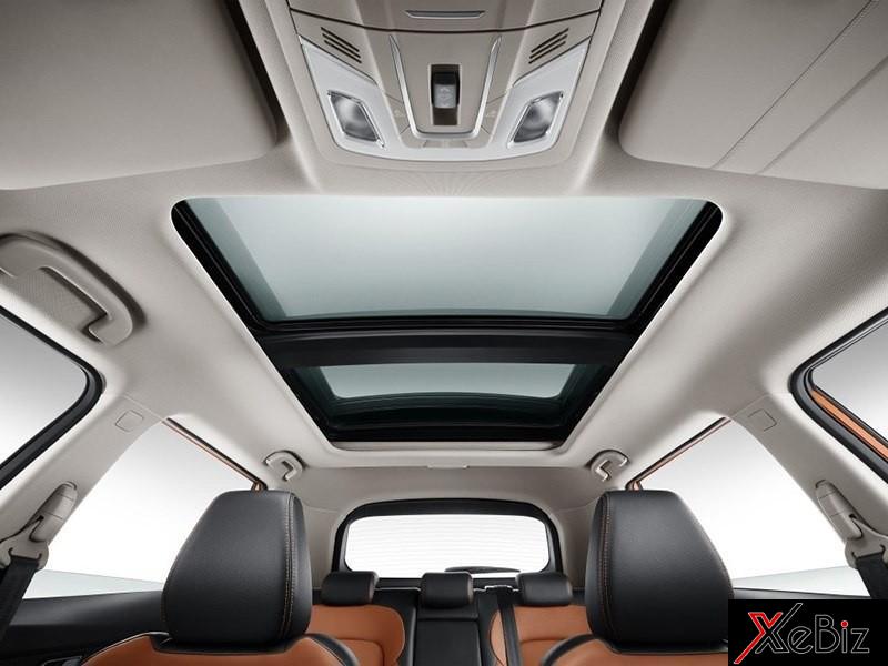 Venucia T60 sẽ được trang bị cả cửa sổ trời