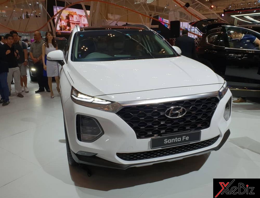 Cận cảnh thiết kế đầu xe của Hyundai Santa Fe 2019 Cận cảnh thiết kế đầu xe của Hyundai Santa Fe 2019