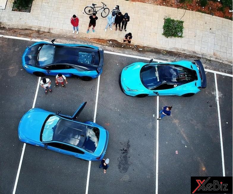 Rất&nbsp;đông bạn trẻ tại&nbsp;Đà Lạt bị thu hút khi có sự xuất hiện của 2 chiếc siêu xe và&nbsp;BMW M3 của Cường Đô-la