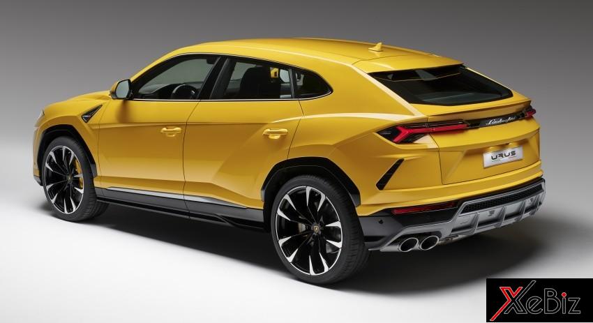 Thiết kế đuôi xe của Lamborghini Urus chính hãng