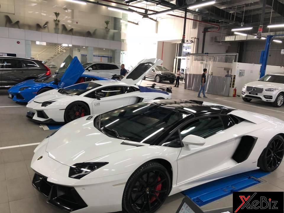 3 chiếc Lamborghini Aventador LP700-4&nbsp;được chủ nhân cho&nbsp;đi bảo dưỡng chính hãng