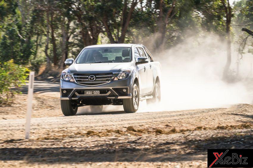 Mazda BT-50 2018 có lưới tản nhiệt mới