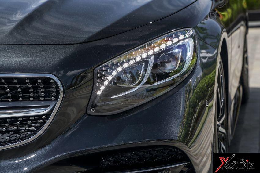 Đèn pha của&nbsp;Mercedes-Benz S560 mui trần 2019 giữ nguyên thiết kế