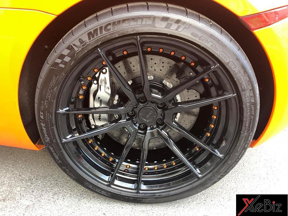Cận cảnh bộ mâm ADV.1 của siêu xe mui trần McLaren 650S Spider đang được công ty nhập khẩu tư nhân quận 5 rao bán Cận cảnh bộ mâm ADV.1 của siêu xe mui trần McLaren 650S Spider đang được công ty nhập khẩu tư nhân quận 5 rao bán