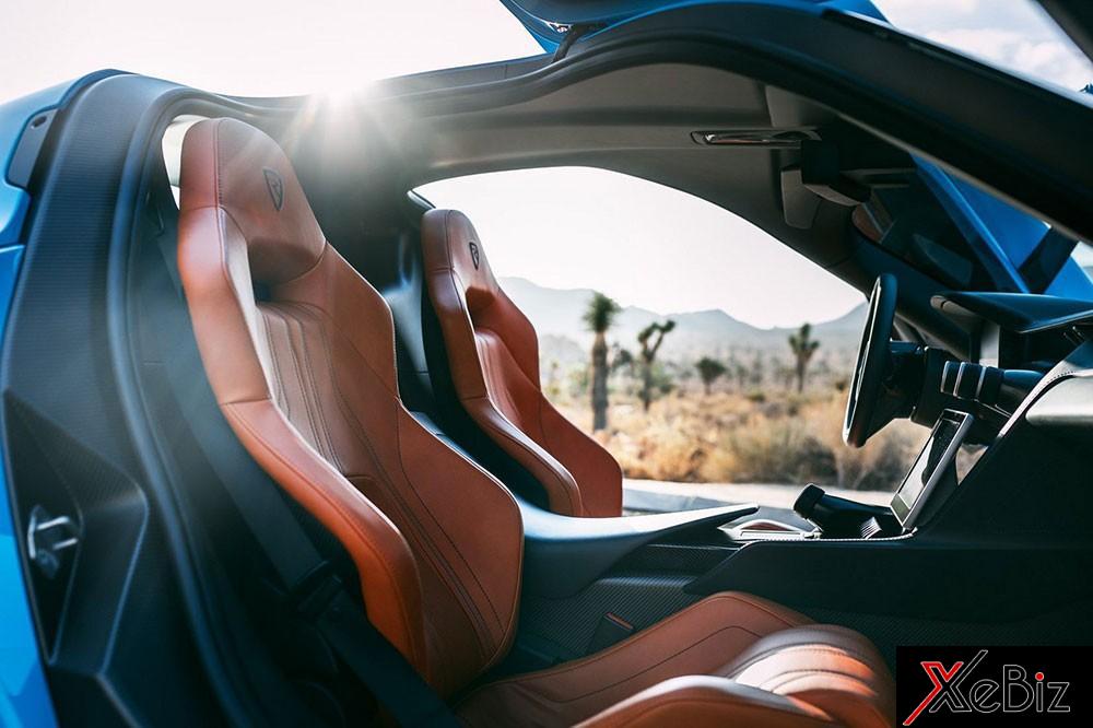 Nội thất bọc da màu nâu bò cao cấp của Rimac C_Two California Edition Nội thất bọc da màu nâu bò cao cấp của Rimac C_Two California Edition