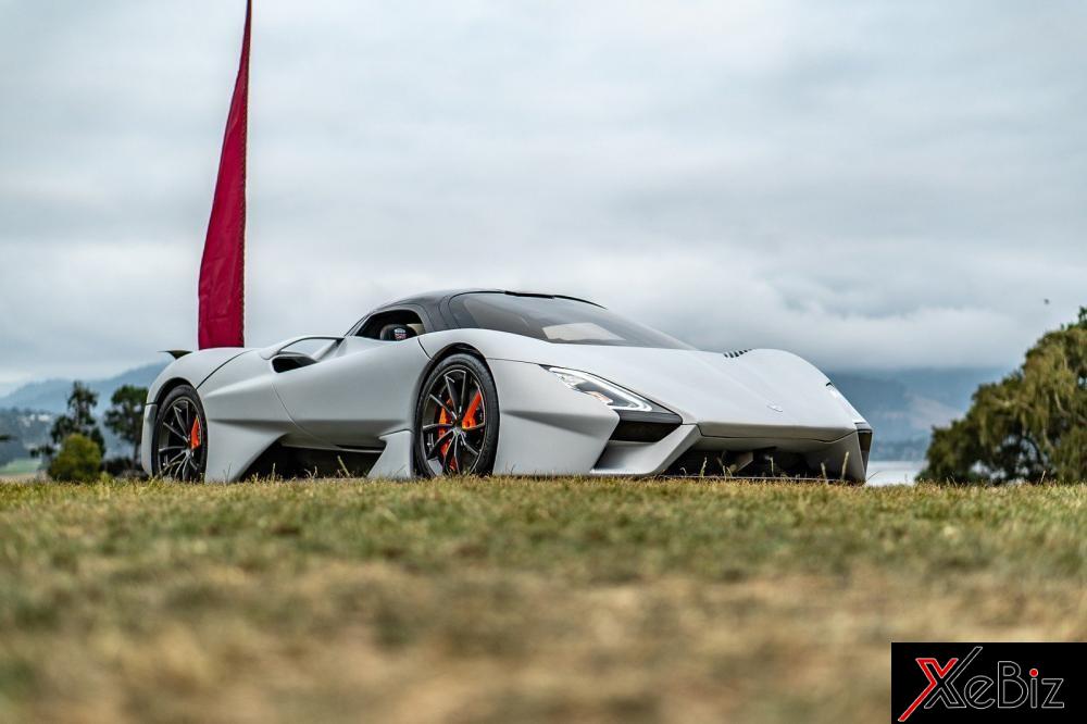 SSC Tuatara 2019 xuất hiện tại sự kiện Pebble Beach 2018 với bộ áo xám mờ cùng thiết kế như một mẫu xe được sản xuất