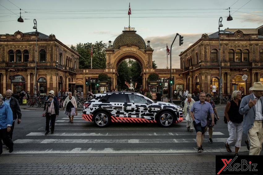 SUV điện Audi e-tron lên sóng 18/9 tới, quyết đấu Mercedes-Benz EQC