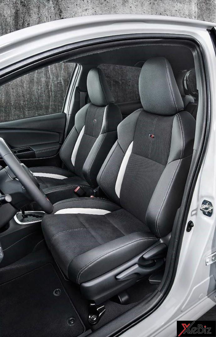 Nội thất bên trong Toyota Yaris GR Sport 2019