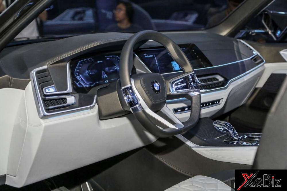 Khoang lái BMW Concept X7 iPerformance