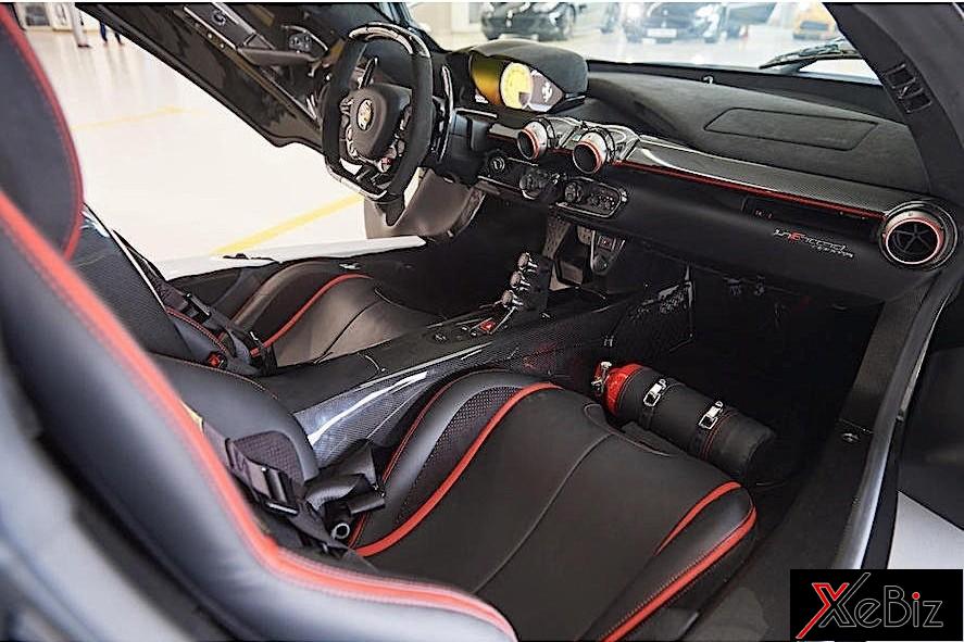 Nội thất siêu xe Ferrari LaFerrari aperta chuẩn bị đấu giá vào tuần tới