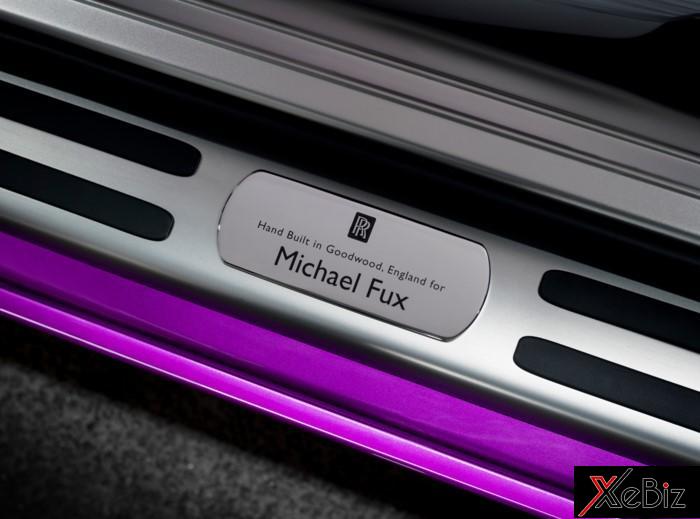 Màu tím trên Rolls-Royce Dawn có tên Fux Fuxia Màu sơn của Rolls-Royce Dawn dành riêng cho Michael Fux