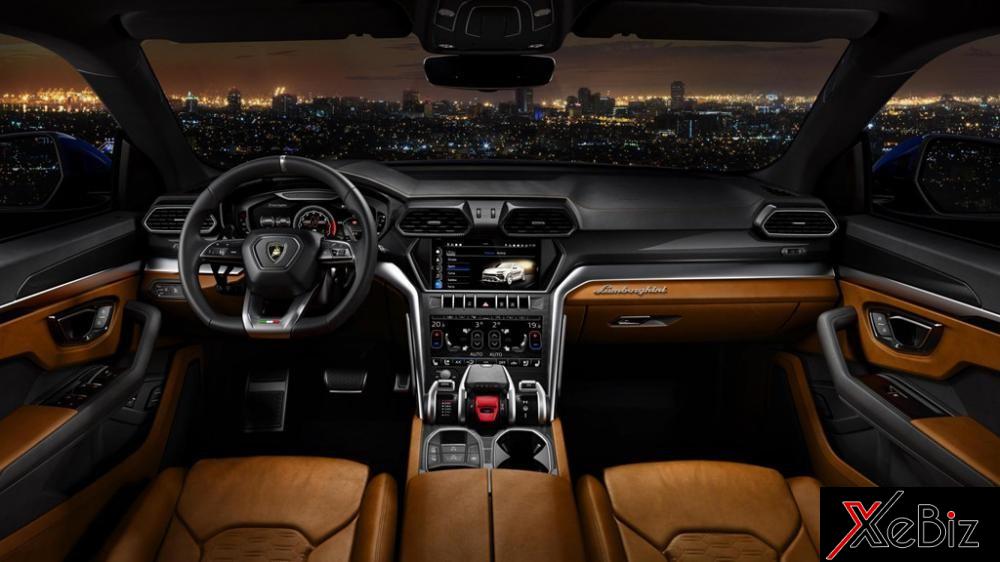 Nội thất của Lamborghini Urus được trang bị hệ thống giải trí cao cấp