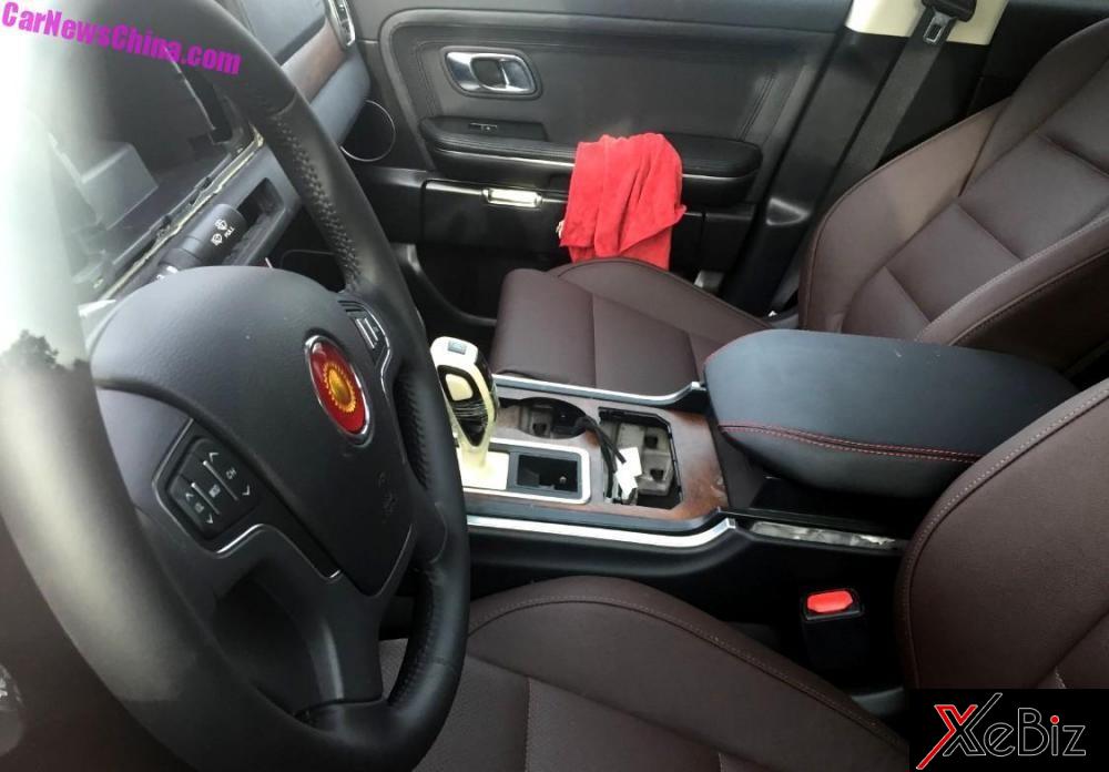 Nội thất của Hồng Kỳ HS7 trên đường thử Nội thất của Hồng Kỳ HS7 trên đường thử