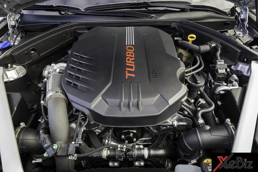 Genesis G70 2019 có cả động cơ 2.0 lít và 3,3 lít