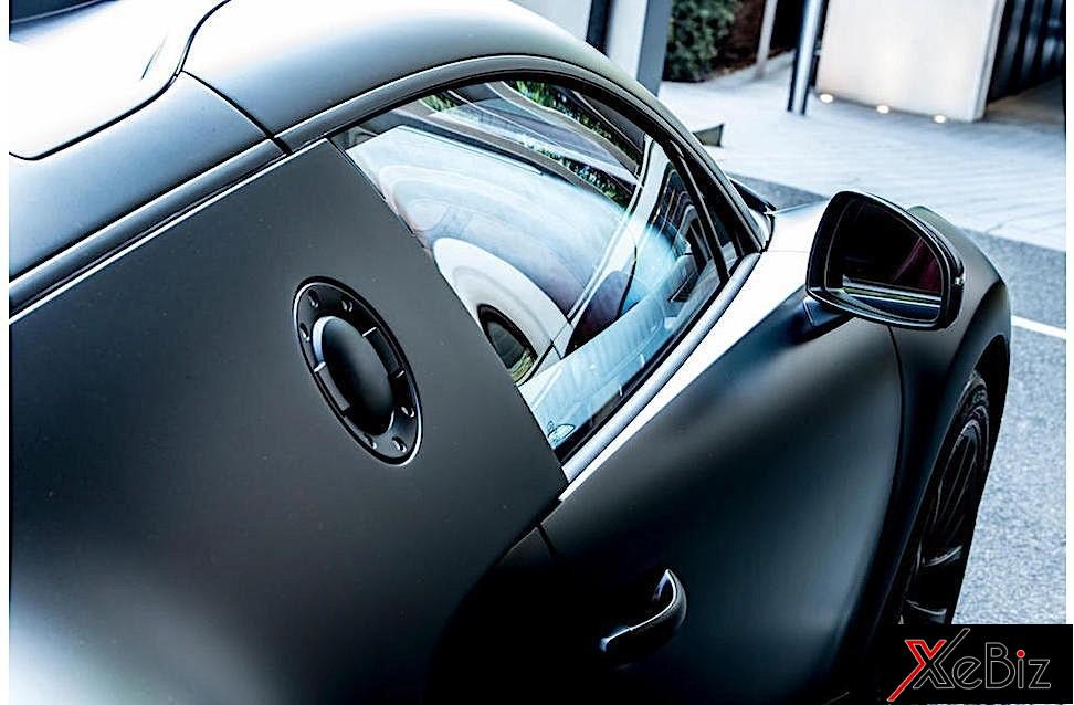 Chiếc Bugatti Veyron Super Sport sắp được&nbsp;rao bán tại&nbsp;sự kiện Goodwood Festival of Speed vào tháng 7 được sơn ngoại thất&nbsp;với màu&nbsp;đen mờ bí ẩn