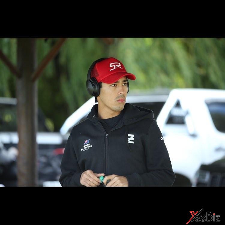 Tunku Abdul Rahman có tên hiệu là Tunku Panglima Johor và năm nay chỉ mới 25 tuổi Tunku Abdul Rahman có tên hiệu là Tunku Panglima Johor và năm nay chỉ mới 25 tuổi