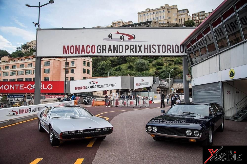 Lamborghini Marzal (trái) và hậu bối Espada