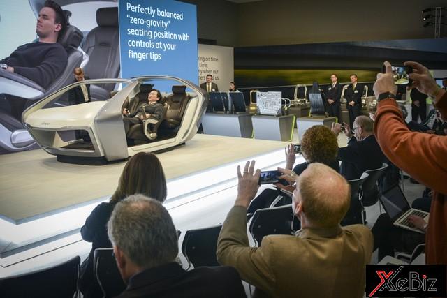 Các hãng xe ô tô có thể lựa chọn mua hàng một điểm đến cho nội thất xe tự lái  Các liên minh cung cấp nỗ lực mang đến mẫu nội thất xe tự lái tiện ích nhất