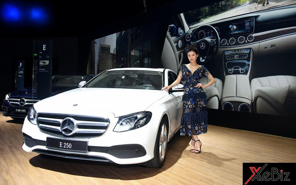 Mercedes-Benz C-Class và E-Class thêm trang bị, giá không đổi