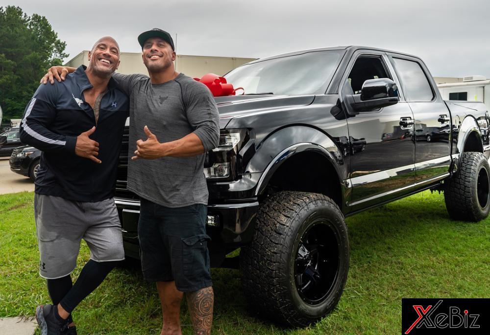 Chiếc Ford F-150 này sở hữu gầm cao hơn bình thường Chiếc Ford F-150 này sở hữu gầm cao hơn bình thường