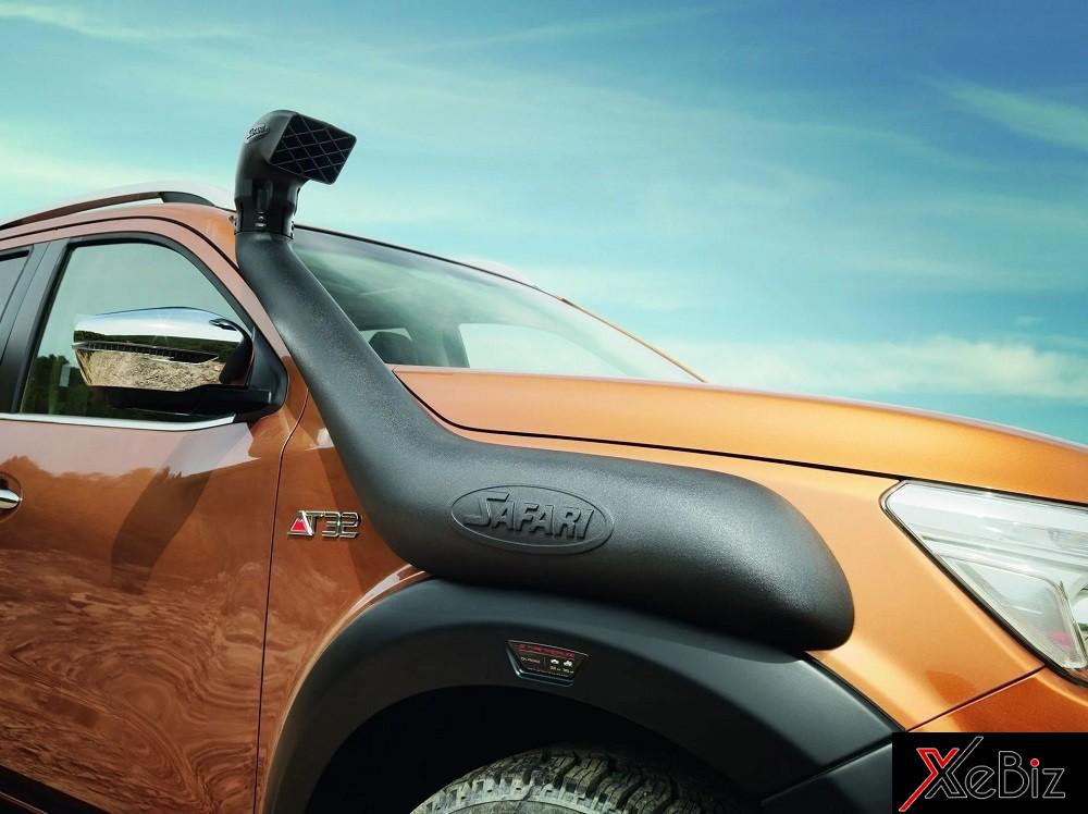 Ống thở trên cột A của Nissan Navara AT32 