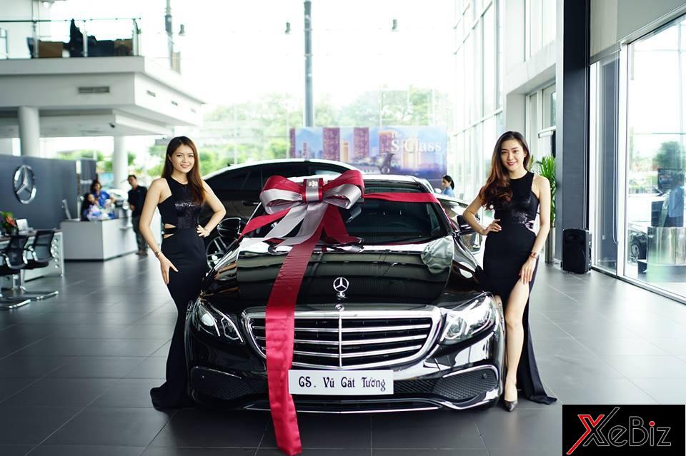 Mercedes-Benz E200 mà Vũ Cát Tường mới tậu có giá bán chính hãng 2,099 tỷ Đồng