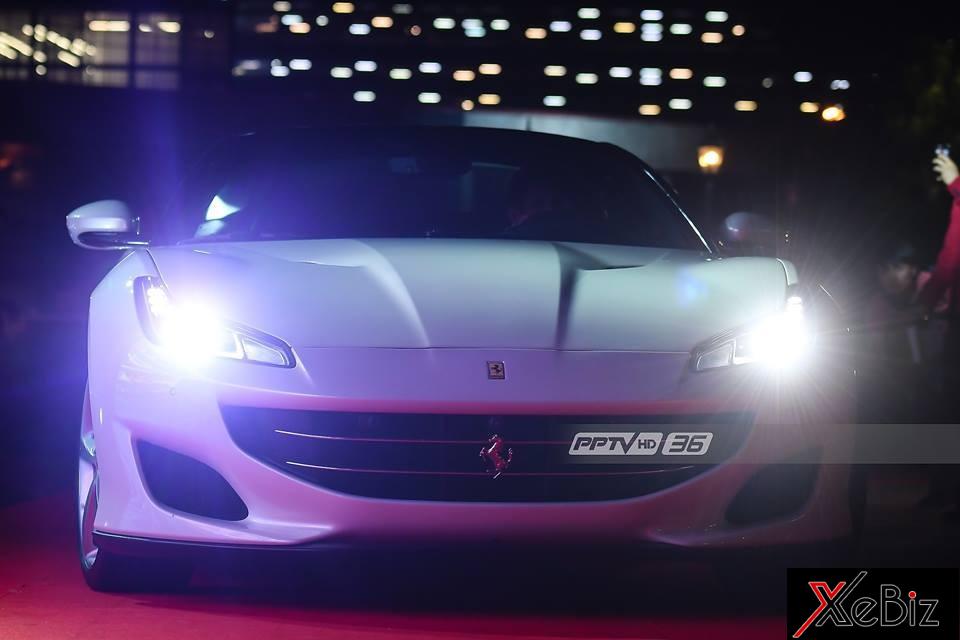 Siêu xe mui trần Ferrari Portofino có giá bán tại thị trường nước ngoài vào khoảng 4,89 tỷ Đồng