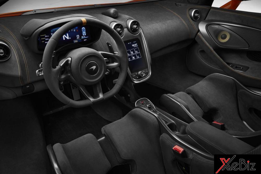 Trọng lượng của McLaren 600LT giảm cân khoảng 109 kg so với 570S.