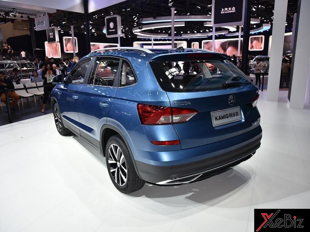 và phía sau của Skoda Kamiq