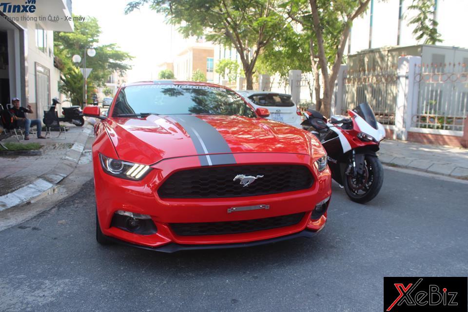 Ford Mustang thế hệ 6 của biker Nha Trang mới tậu có ngoại thất sơn màu đỏ bắt mắt