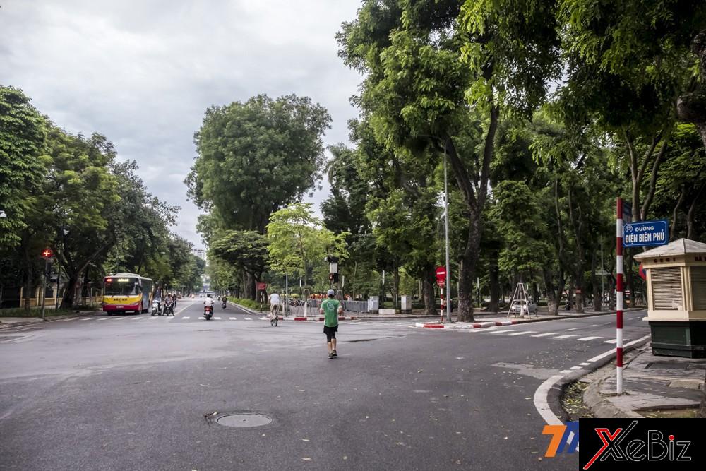 Con phố Điện Biên Phủ cũng có tình trạng giao thông rất thông thoáng, khác hẳn ngày thường.