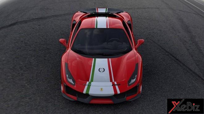 Dù mang bộ áo màu nào đi chăng nữa, những chiếc Ferrari 488 Pista Piloti đều có đặc điểm chung là đường sọc 3 màu trắng, xanh lá cây và đỏ tượng trưng cho quốc kỳ nước Ý chạy dọc từ nắp capô lên trần và kết đuôi đuôi xe.