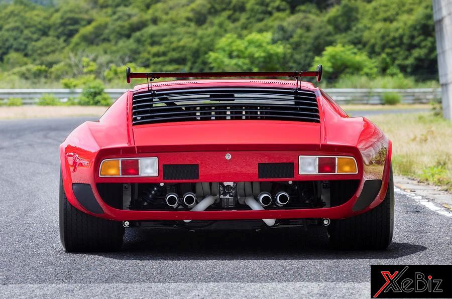 Sau khi qua tay 8 người chủ khác nhau tại Ý, chiếc xe được một người Đức có tên&nbsp;Heinz Straber mua lại và&nbsp;đã bàn giao cho hãng Lamborghini để&nbsp;chuyển đổi thành mô hình SVR&nbsp;vào năm 1974