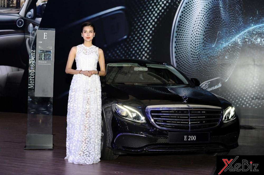 Mercedes-Benz C-Class và E-Class thêm trang bị, giá không đổi