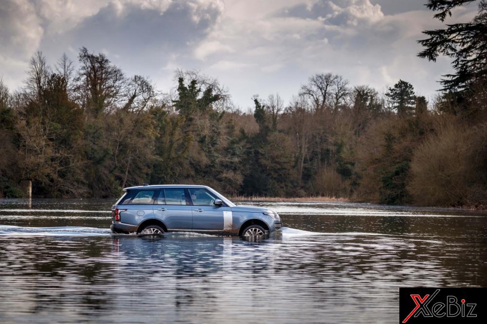 Quá trình sạc đầy pin lithium-ion cho Range Rover HSE P400e chỉ mất 2 giờ 45 phút Quá trình sạc đầy pin lithium-ion cho Range Rover HSE P400e chỉ mất 2 giờ 45 phút