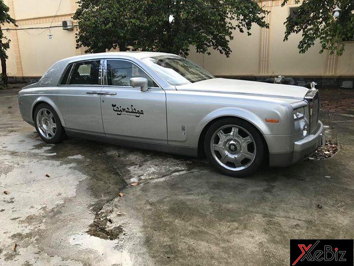 Rolls-Royce Phantom màu bạc đã chạy được quãng đường hơn 50.000 km
