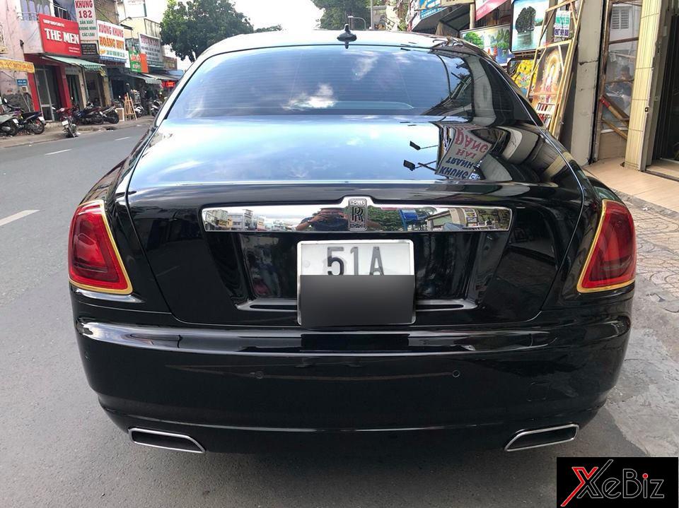 Hay ở viền đèn hậu chiếc xe siêu sang này Hay ở viền đèn hậu chiếc xe siêu sang này