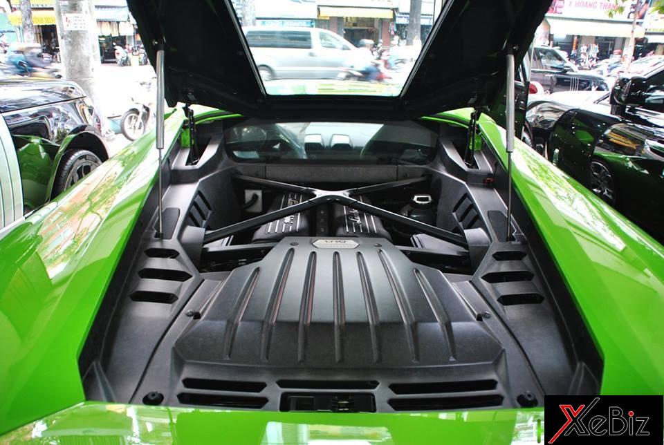 Khối động cơ V10, dung tích 5,2 lít, sản sinh công suất tối đa 610 mã lực của Lamborghini Huracan LP610-4