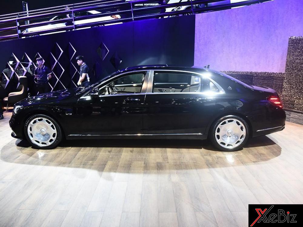 Một đặc điểm nhận dạng nữa cho Mercedes-Maybach S680 2018 tại Trung Quốc là bộ vành hợp kim 20 inch có thiết kế cổ điển Một đặc điểm nhận dạng nữa cho Mercedes-Maybach S680 2018 tại Trung Quốc là bộ vành hợp kim 20 inch có thiết kế cổ điển
