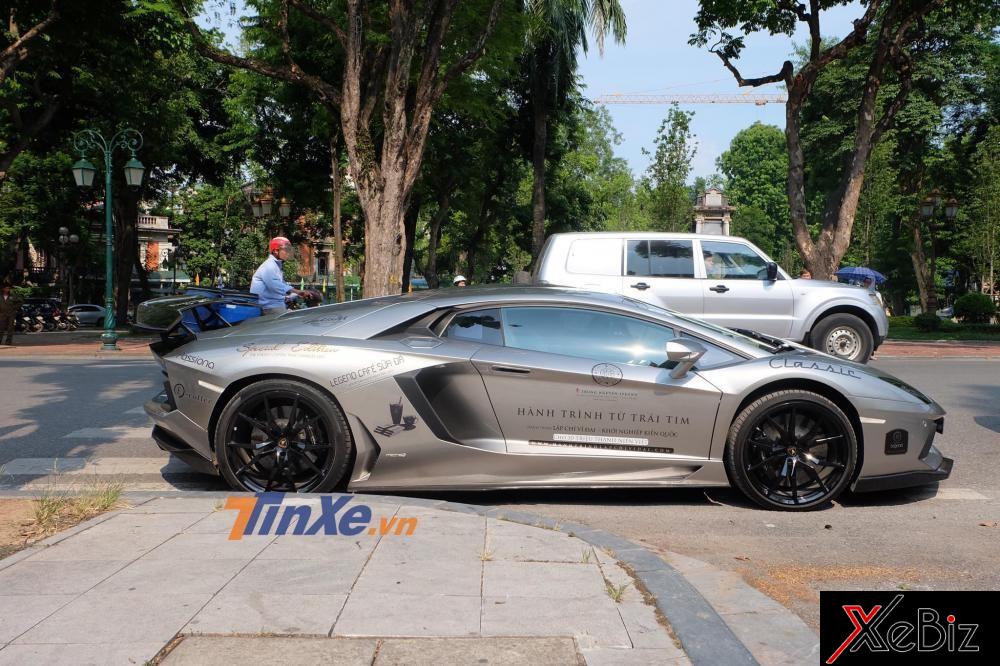 Lamborghini Aventador LP700-4 được xem là một trong những siêu xe có thiết kế đẹp nhất của Lamborghini. Xe được sản xuất trong khoảng thời gian khá dài, từ năm 2011 cho đến năm 2017 đối với hai bản LP700-4, LP750-4 SV. Từ năm 2017 cho đến nay, Lamborghini Aventador S vẫn đang tiếp tục được xuất xưởn