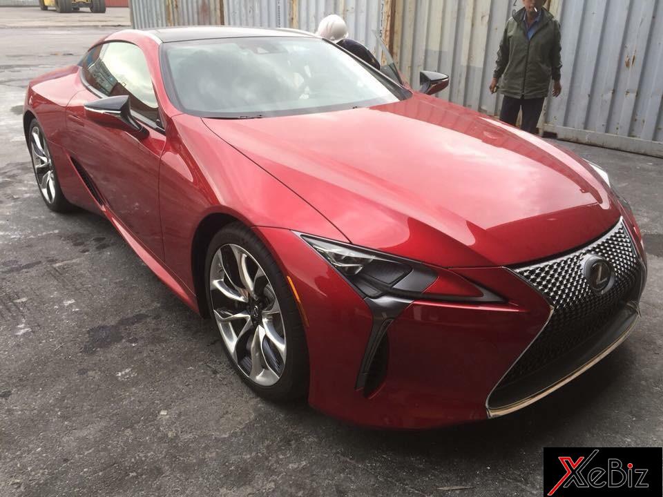 Lexus LC500 2018 màu đỏ