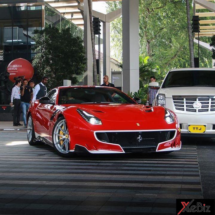 Cận cảnh chiếc Ferrari F12tdf của Tunku Abdul Rahman Cận cảnh chiếc Ferrari F12tdf của Tunku Abdul Rahman