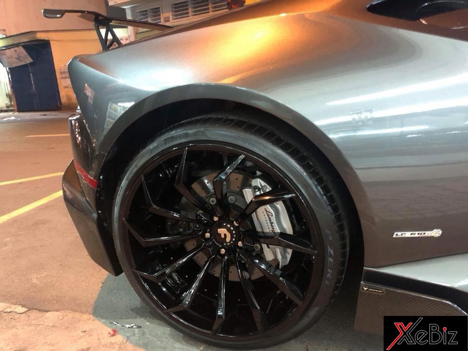 mâm đa chấu Navaja-ECL của hãng Forgiato