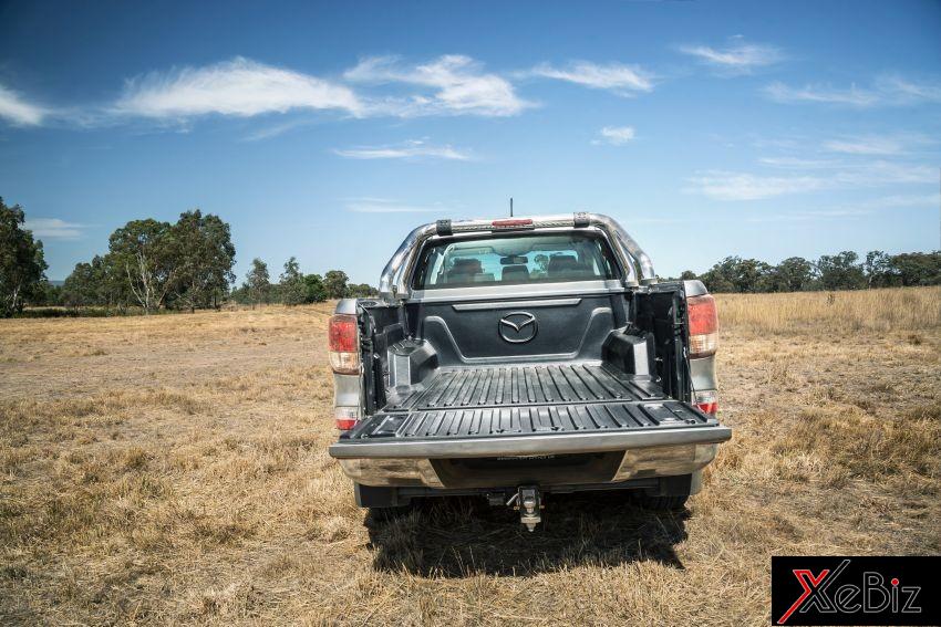 Thùng sau của Mazda BT-50 2018 bản GT