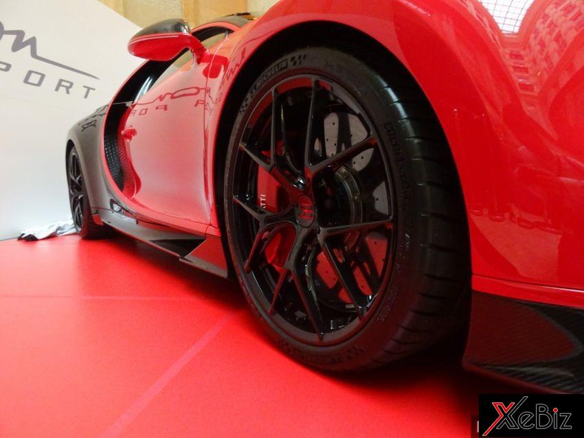 Cận cảnh bộ la-zăng của Bugatti Chiron Sport