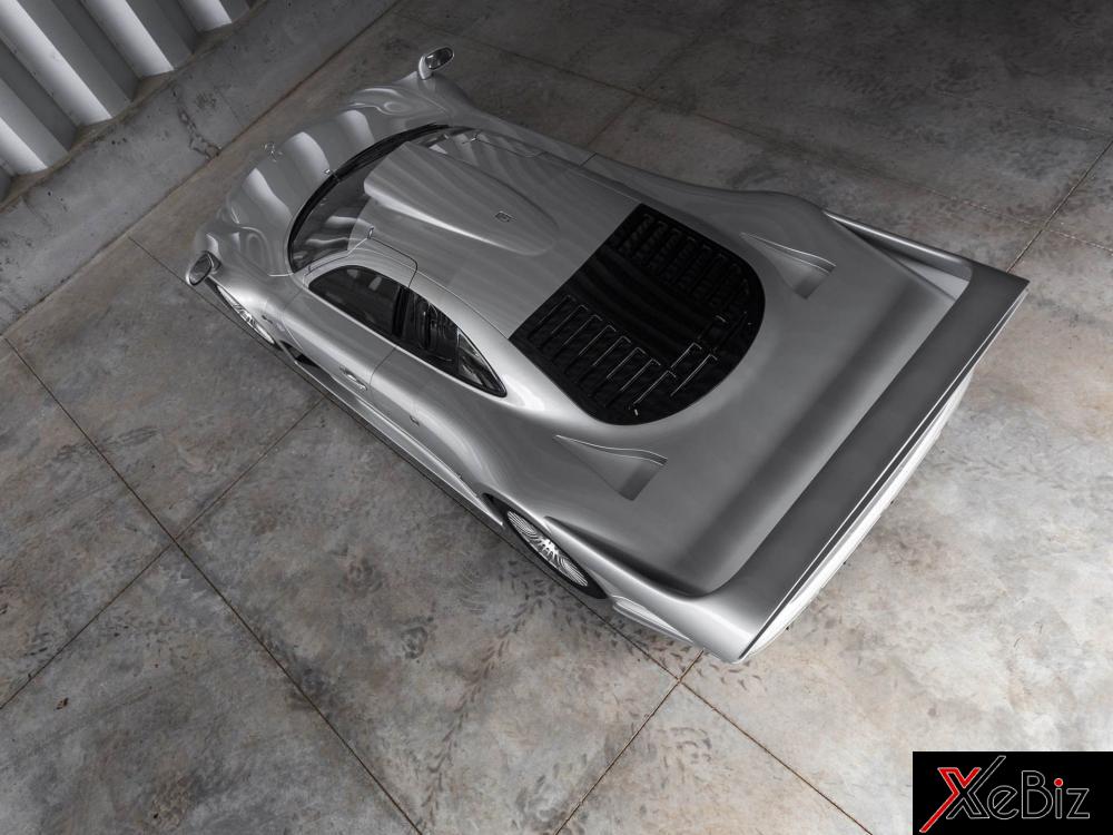 phiên bản thương mại của mẫu xe đua cùng tên đã tham dự vào giải đua danh giá FIA GT Championship vào năm 1997