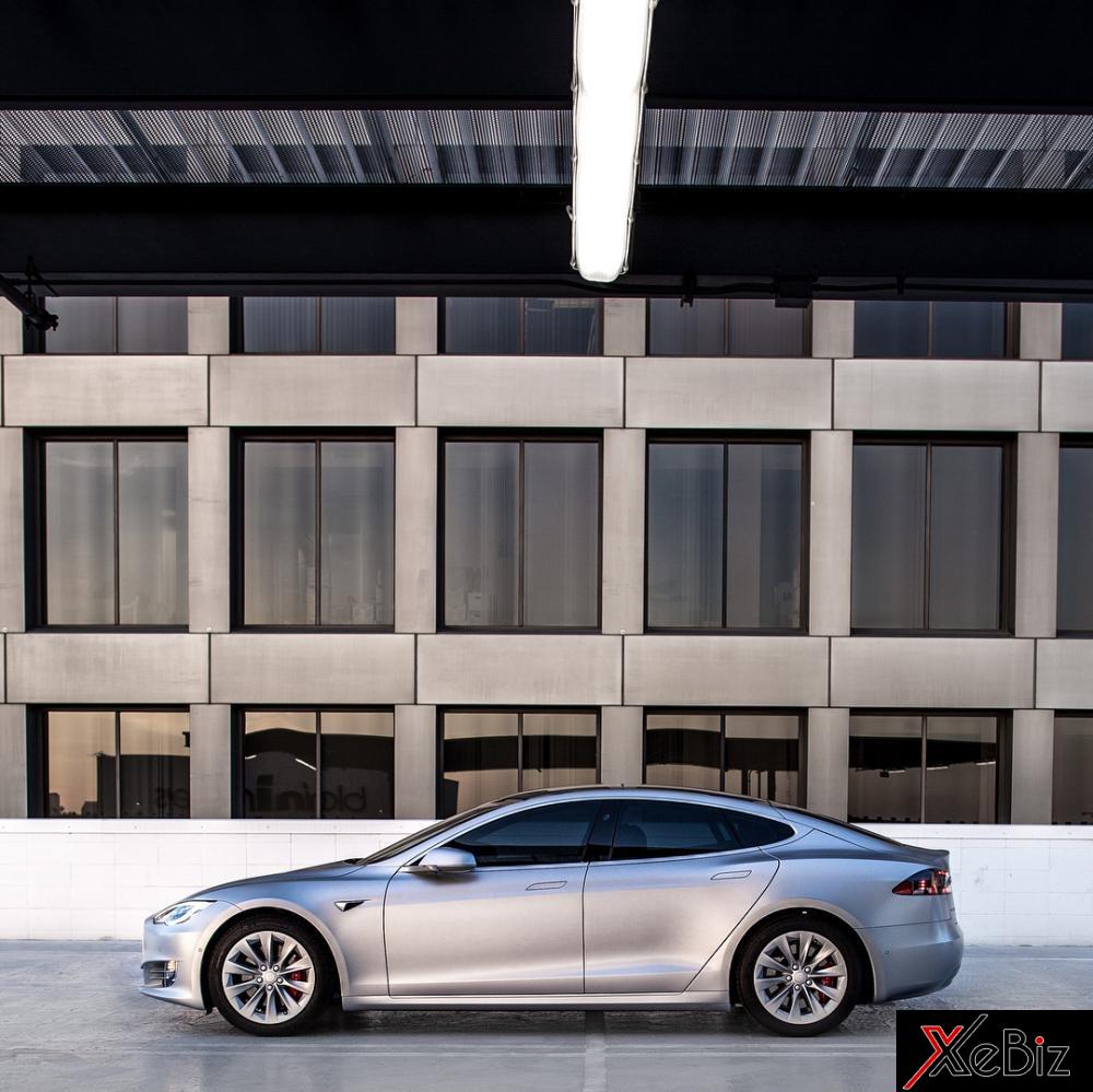Tesla Model S P100D có giá khởi điểm 135.000 USD