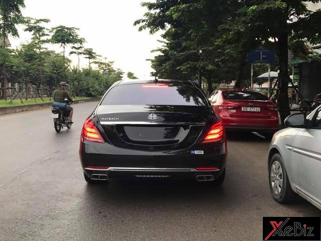 đuôi xe Mercedes-Maybach S500 đuôi xe Mercedes-Maybach S500 7
