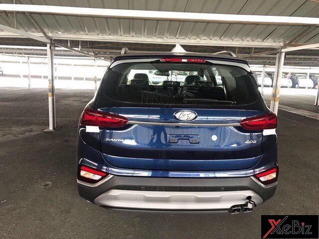 Cận cảnh thiết kế phía sau của Hyundai Santa Fe 2019 Cận cảnh thiết kế phía sau của Hyundai Santa Fe 2019