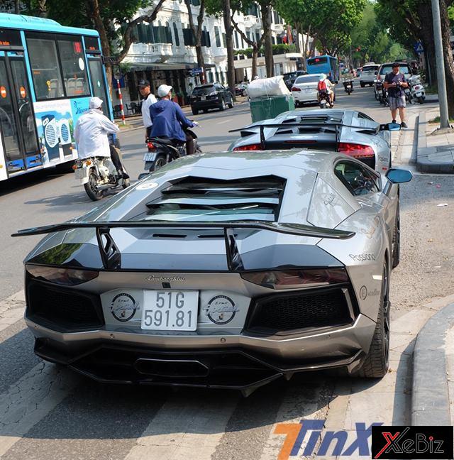 Lamborghini Aventador LP700-4 có sức mạnh đến từ khối động cơ V12 6.5L, sản sinh công suất 700 mã lực tại tua máy 8.250 vòng/phút và mômen xoắn cực đại 690 Nm tại tua máy 5.500 vòng/phút.